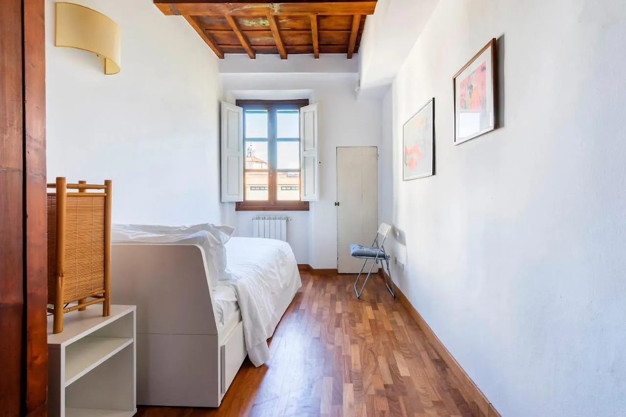 Pilastri 44 Apartment Florence Italy